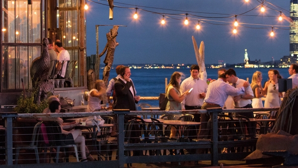 park visitors sit and enjoy good food at the Frying Pan