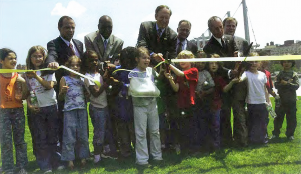 Then New York Governor George Pataki and Mayor Michael Bloomburg cut the ribbon on Pier 45