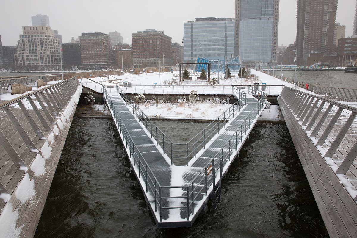 winter pier 26