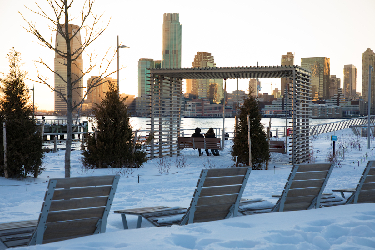 winter on Pier 26 swings