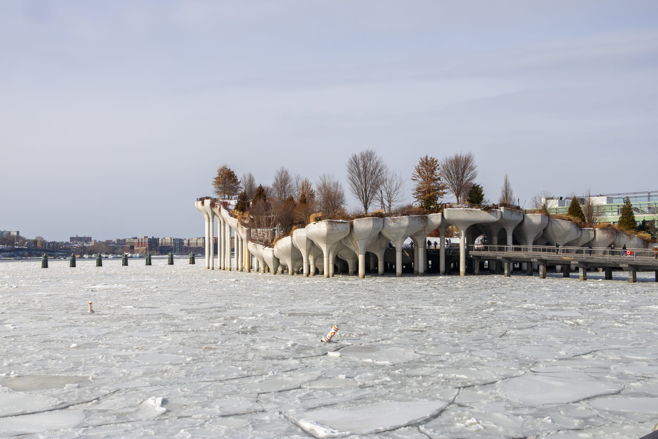 Ice floes in Hudson River near Little Island